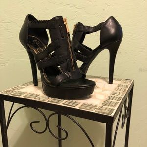 Jessica Simpson Black Stilettos